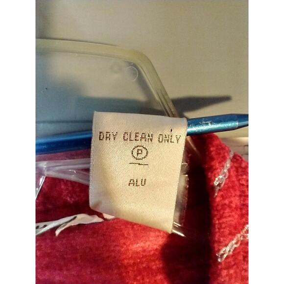 Draper’s & Damon’s Red Knit Jacket Poinsettia Embroidery Petite PL Holiday - Picture 7 of 8